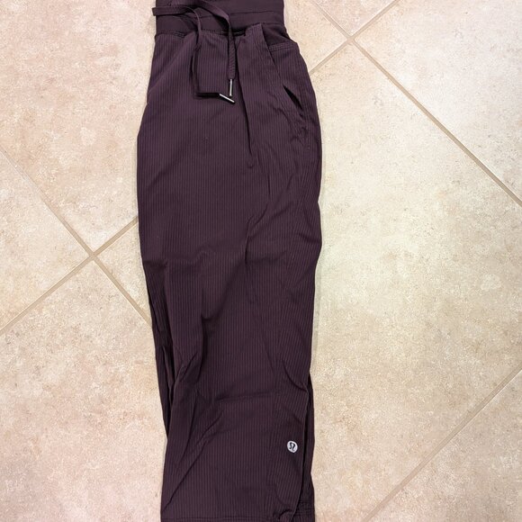 Dance Studio Mid-Rise Jogger 7/8 Length - Picture 3 of 3